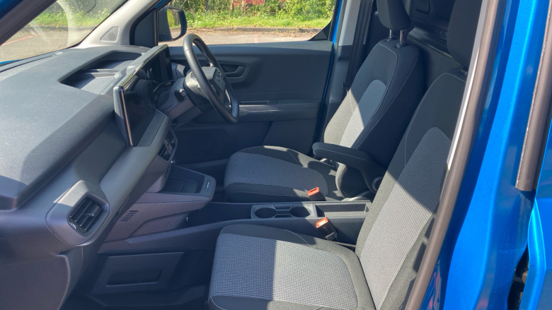 Ford Transit Courier E-Transit Courier 100kW 43kWh Trend Van Auto